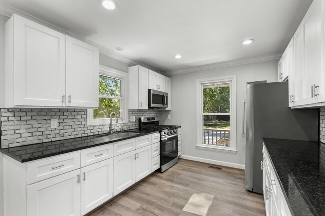 Building Photo - 3641 Meadow Creek Ln