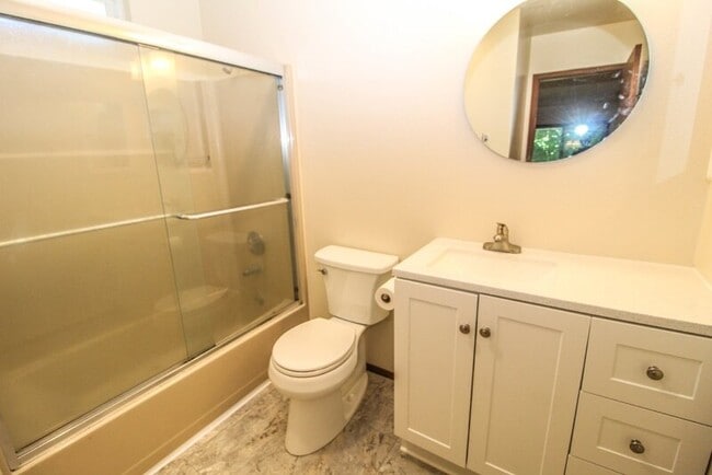 Building Photo - 12717 NE 170th Ln