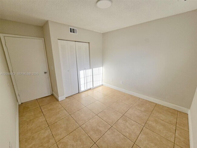 Building Photo - 3690 N 56th Ave