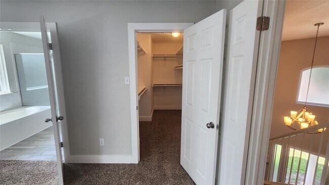 Building Photo - 8404 Tetbury Cove
