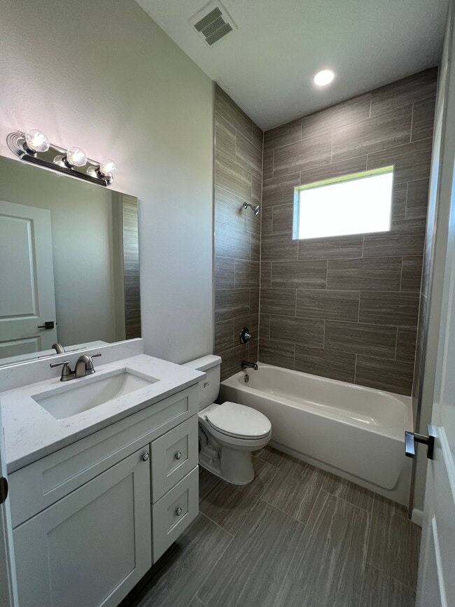 Building Photo - 1060 S Capri Ct