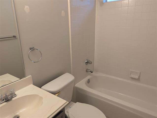Building Photo - 528 Timber Way Dr