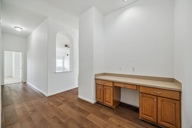 Building Photo - 26402 Larkspur Ridge Dr