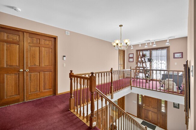 Building Photo - 92 Brook Hollow Dr