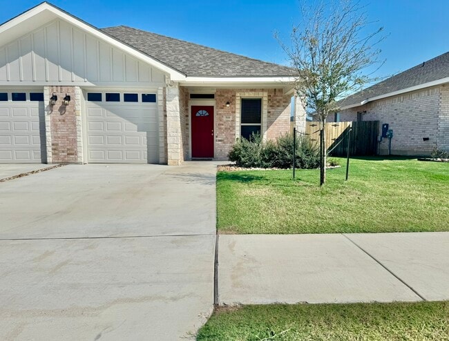 Building Photo - 5111 Rose Gdn Lp