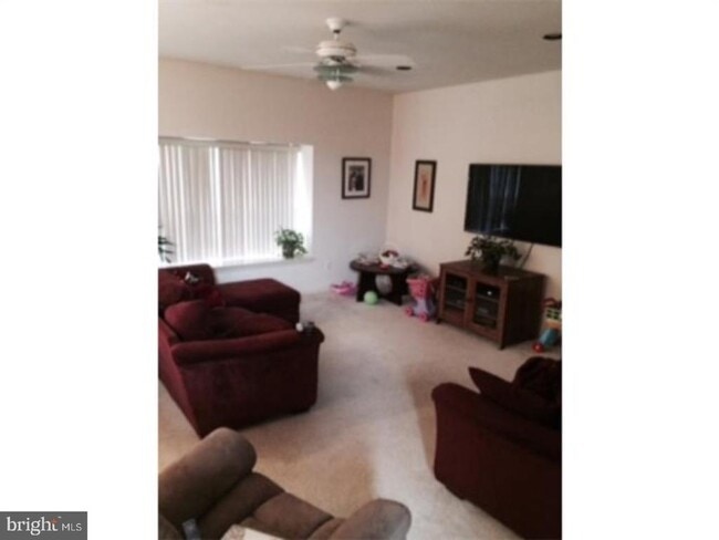 Building Photo - 626 Nicole Dr