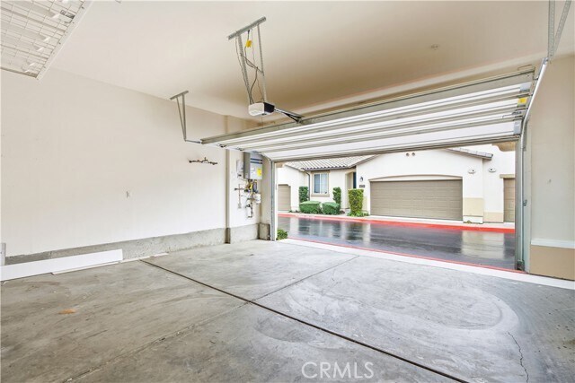 Building Photo - 4722 E Washington Ave