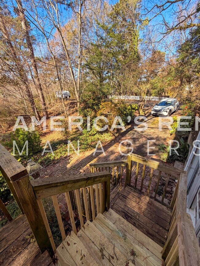 Building Photo - Charming & Spacious Graysville Home for Rent! SECTION 8 FREINDLY!