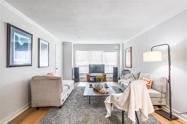 Building Photo - 7924 Royal Ln