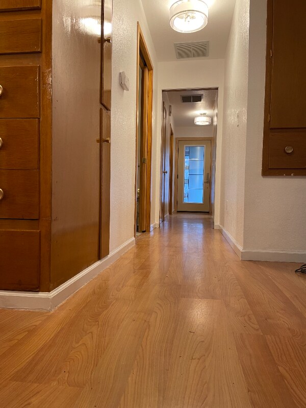 Building Photo - 129 126th St E