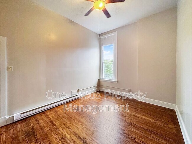 Building Photo - 307 N Vesper St