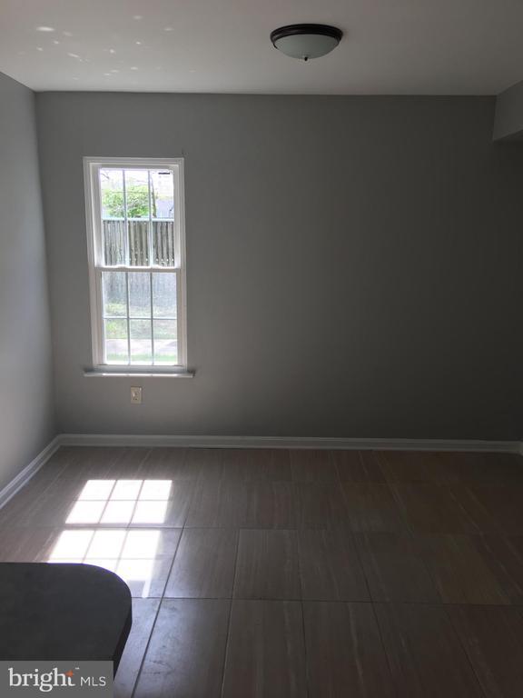 Building Photo - 4070 Bluebird Dr