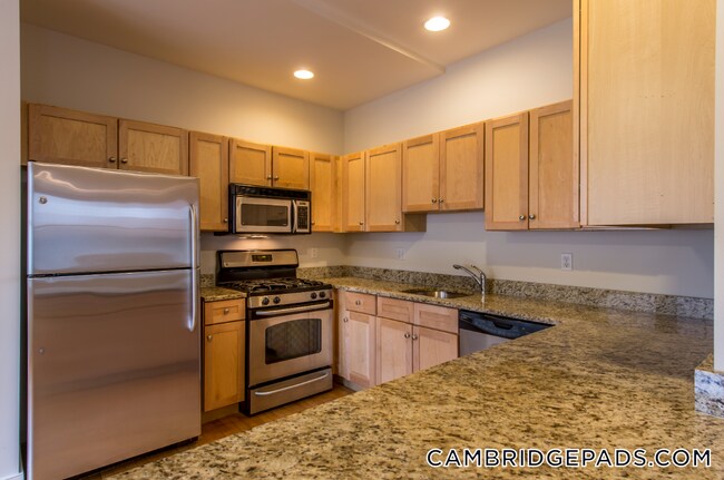 Building Photo - 110 Second St