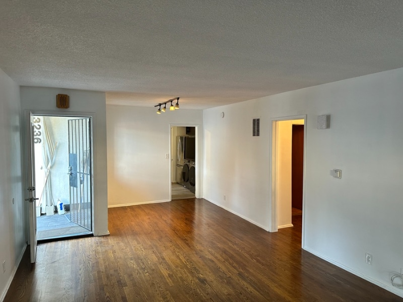 Building Photo - 3236 Larissa Dr