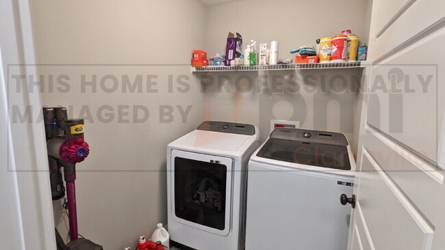 Building Photo - 890 Wild Elm Ct