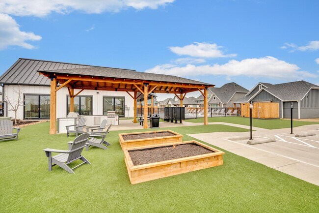 Building Photo - 10115 Conover Cmns Cir