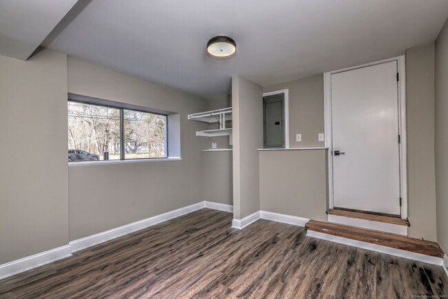 Building Photo - 155 Pastors Walk