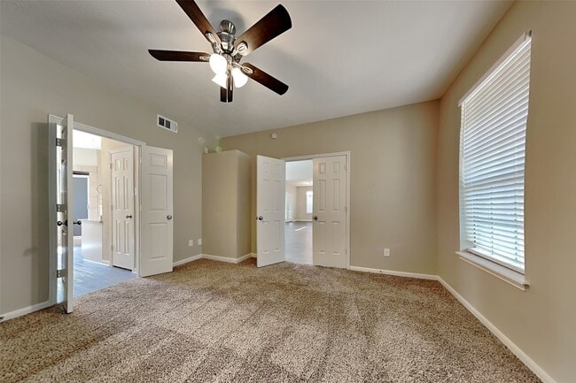Building Photo - 12522 Lusterleaf Dr