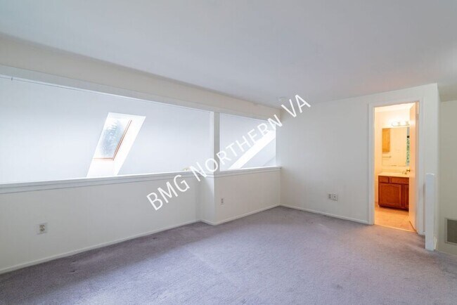 Building Photo - 12536 Flatwood Cir