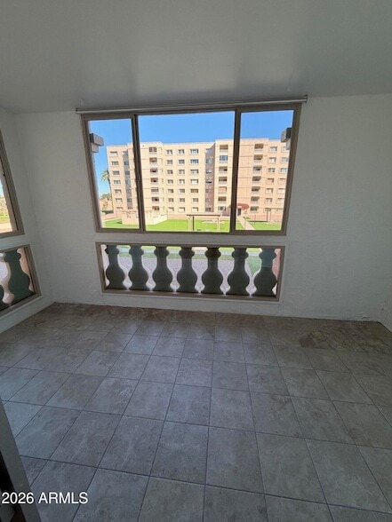 Building Photo - 7950 E Camelback Rd