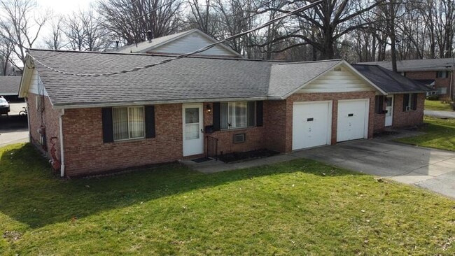 Primary Photo - 1250 Overbrook Dr