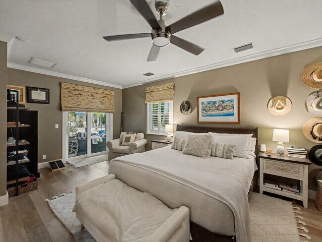 Building Photo - 8121 SE Orchard Terrace