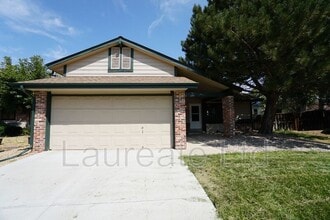 Building Photo - 18971 E Chaffee Pl