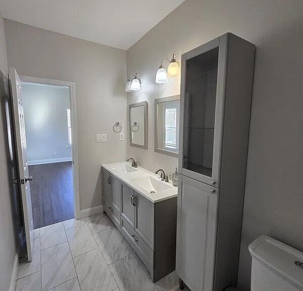 Building Photo - 841 North Ave NW