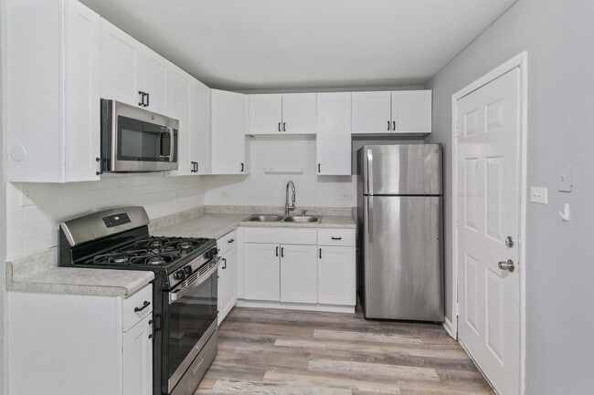 Building Photo - 22015 E Churchill Dr