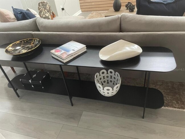 Building Photo - 734 Monroe Cir