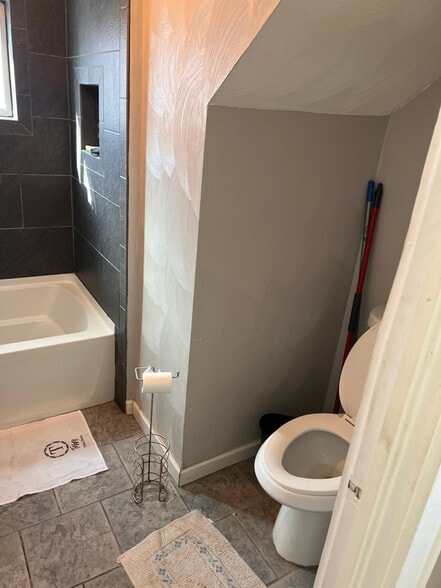 Building Photo - 6352 Edward St