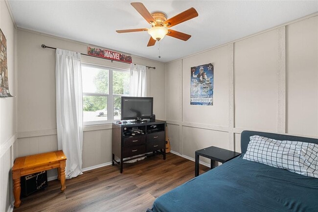 Building Photo - 617 Johnson St