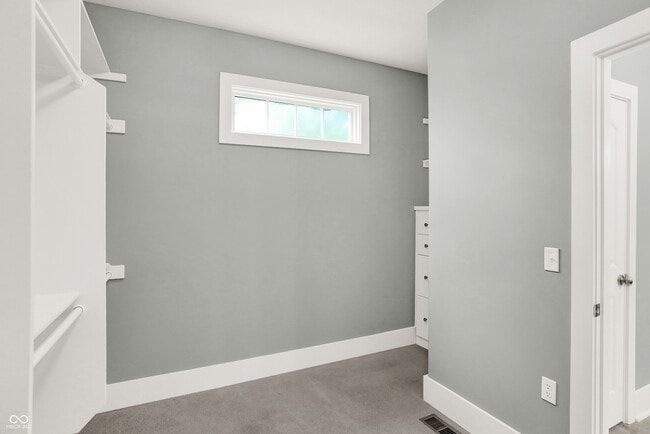 Building Photo - 16893 Oak Manor Dr