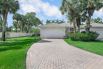 Building Photo - 9543 Crescent View Dr N
