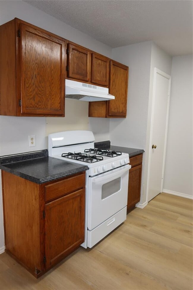 Building Photo - 2511 Bucks Run