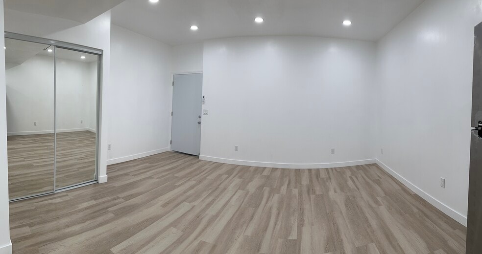 Building Photo - 1813 11th St