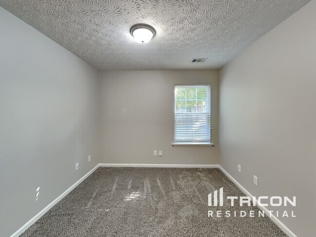 Building Photo - 138 Oak Grove Pl