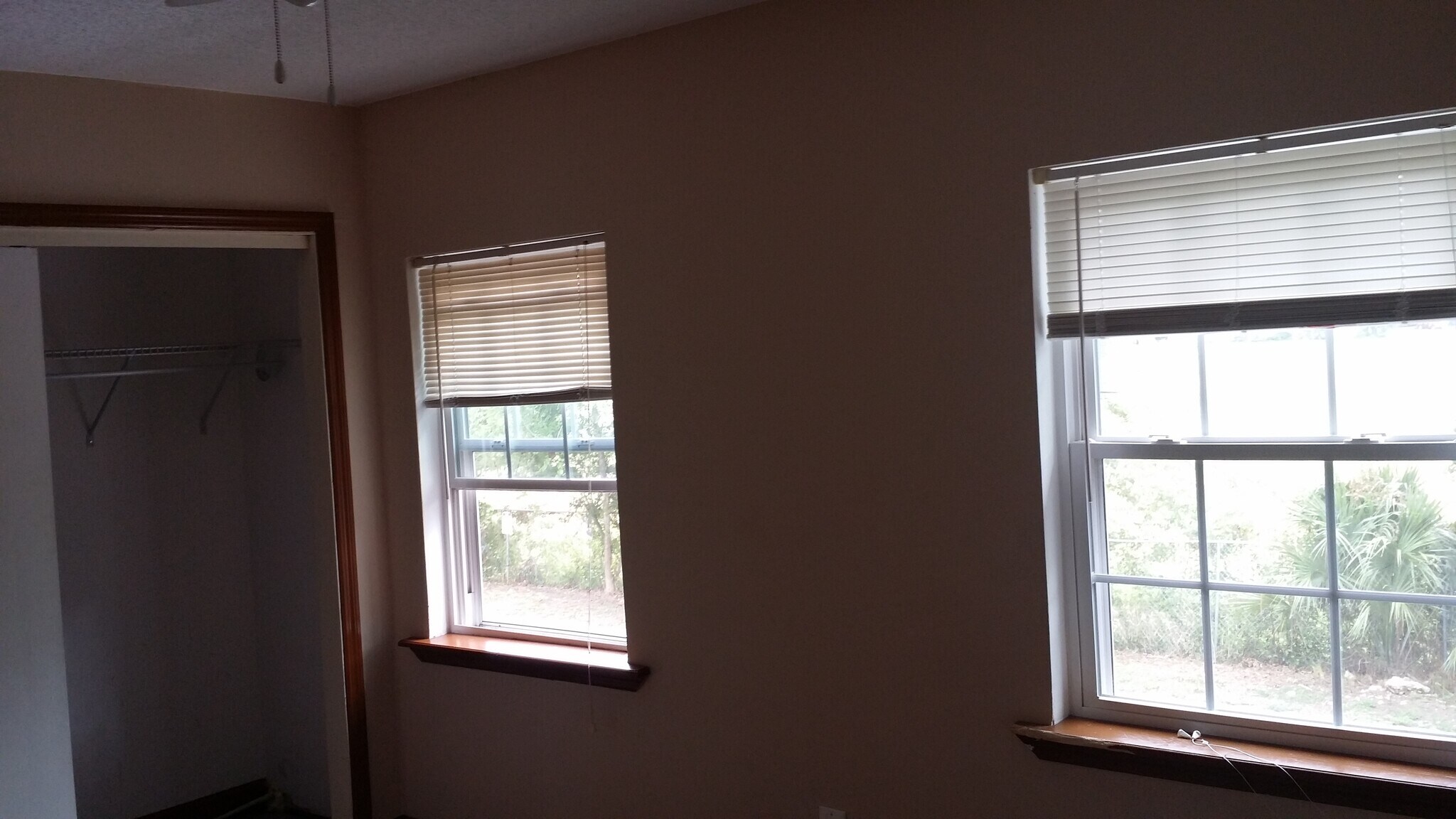 Building Photo - 2325 West Pensacola St 139