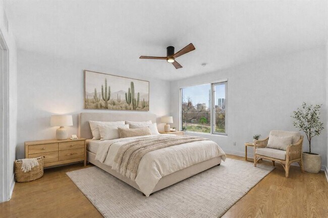 Building Photo - 210 Lee Barton Dr