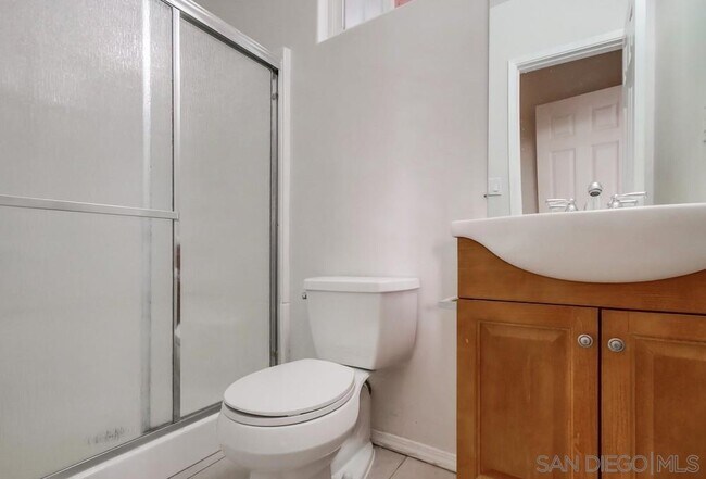 Building Photo - 6327 Newsome Dr