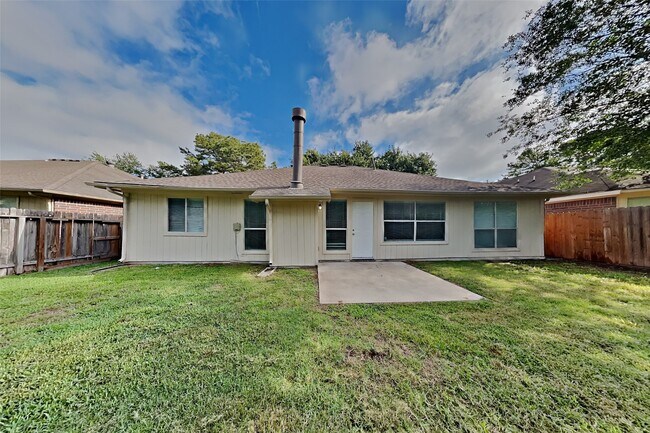 Building Photo - 22819 Williamschase Dr