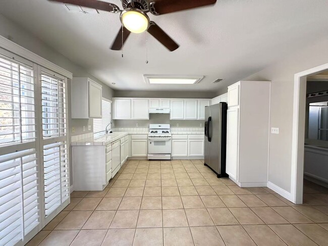 Building Photo - Beautiful Two-Story Home in Desirable West...