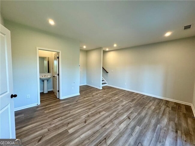 Building Photo - 1409 Creekside Cir NW