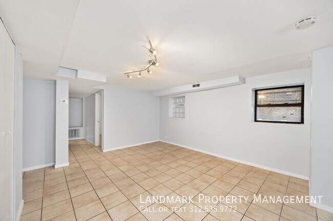 Building Photo - 4614 N Central Park Ave