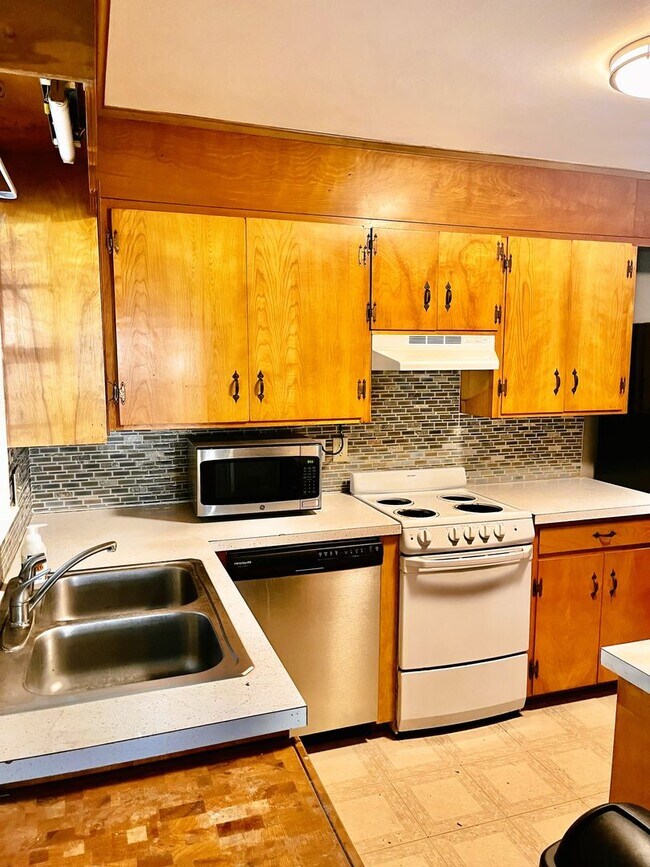 Building Photo - Single Level Home in Bridgewater