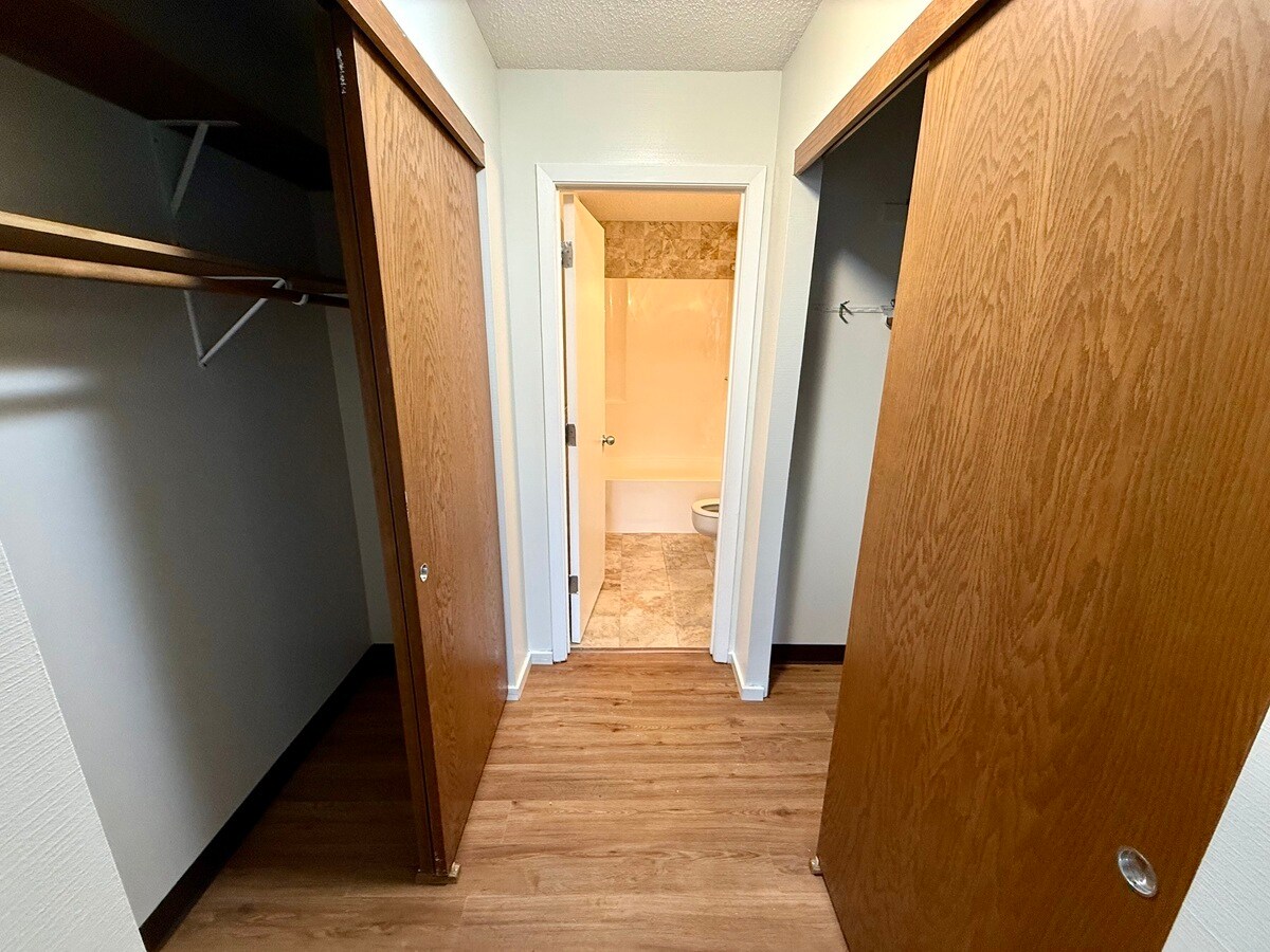 Building Photo - 121 Washington Ave S