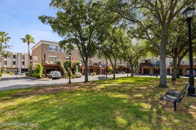 Building Photo - 343 E Church St