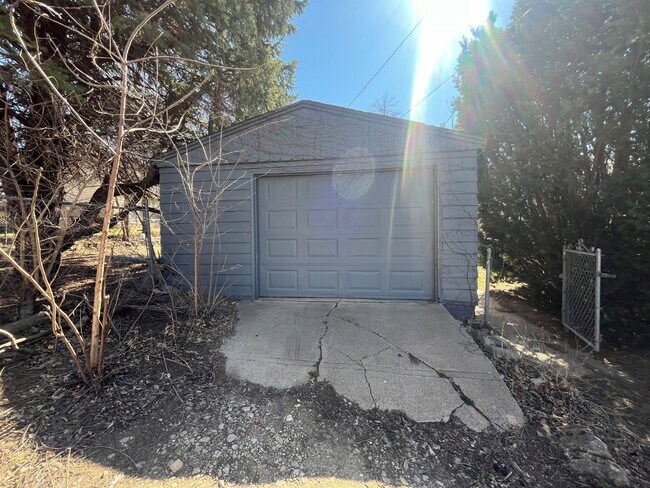 Building Photo - 5140 Evans St