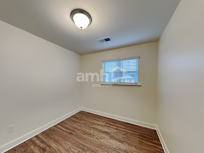 Building Photo - 117 Keyser Drive