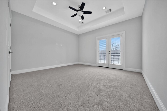 Building Photo - 626 E 28th St